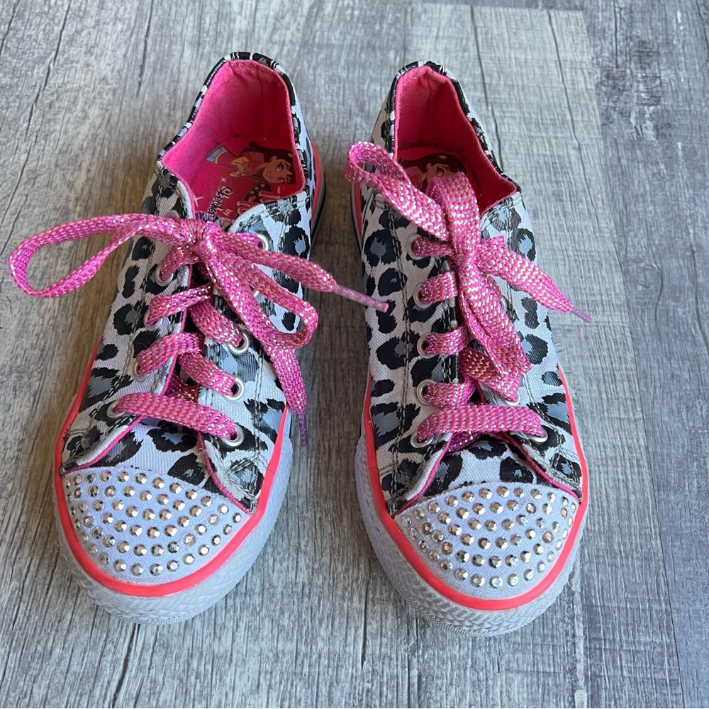 Skechers girls twinkle toes shuffles lil wild leopard print